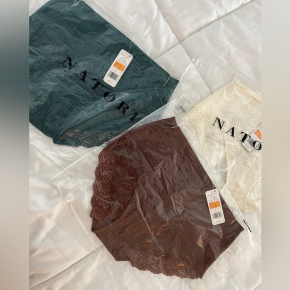 Natori 2 pairs for $20 - Picture 5 of 5